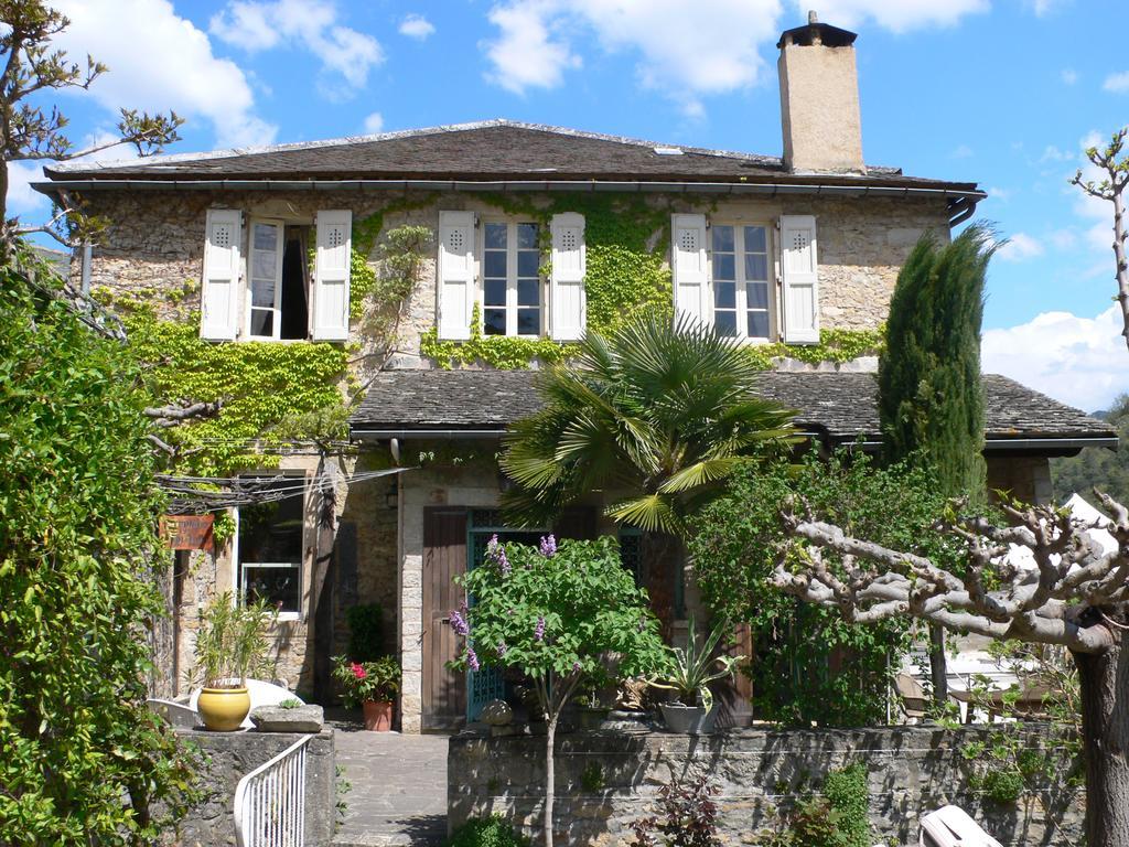 Ermitage De Peyreleau Bed & Breakfast Exterior photo