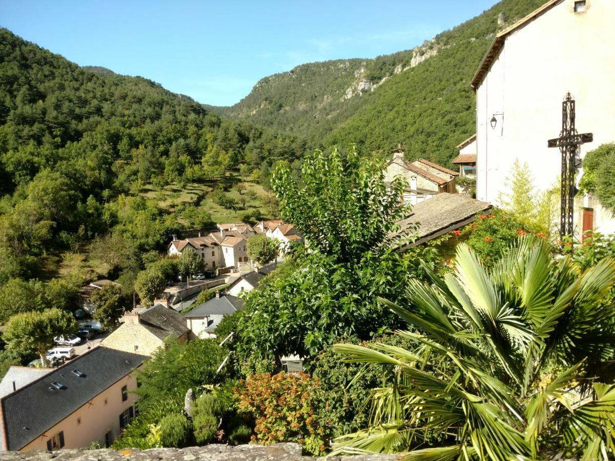 Ermitage De Peyreleau Bed & Breakfast Exterior photo