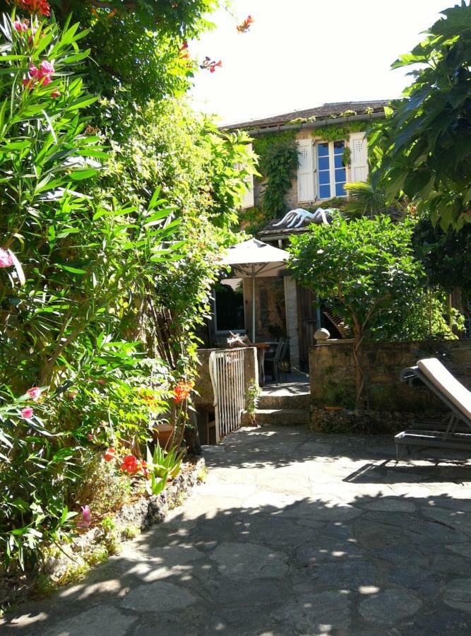 Ermitage De Peyreleau Bed & Breakfast Exterior photo